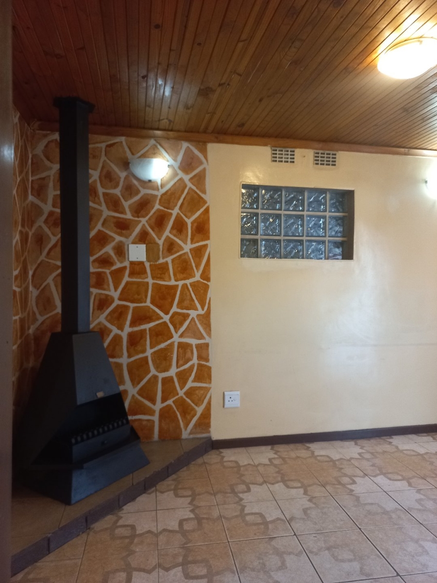 2 Bedroom Property for Sale in Elsies River Western Cape